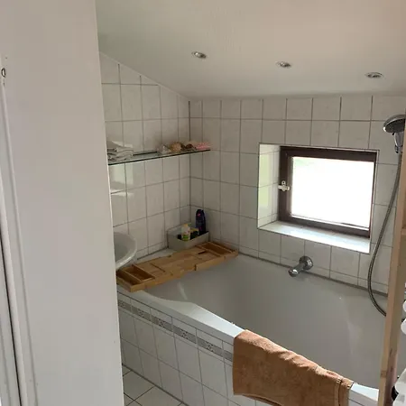 Gaestezimmer Willofs Habitación en casa particular Oberguenzburg